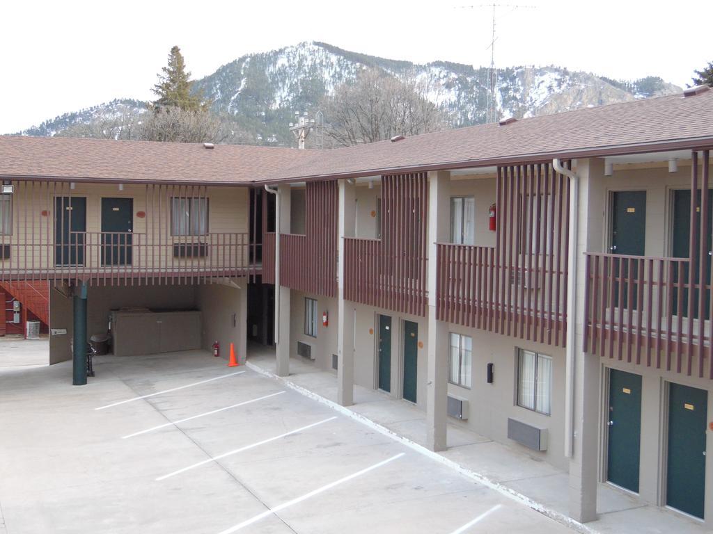 Bear Lodge Motel Sundance Exterior foto