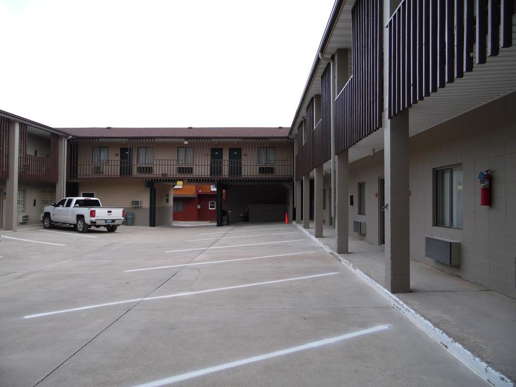 Bear Lodge Motel Sundance Exterior foto